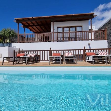 Villa Tegala By Villitas Playa Blanca  Exterior photo
