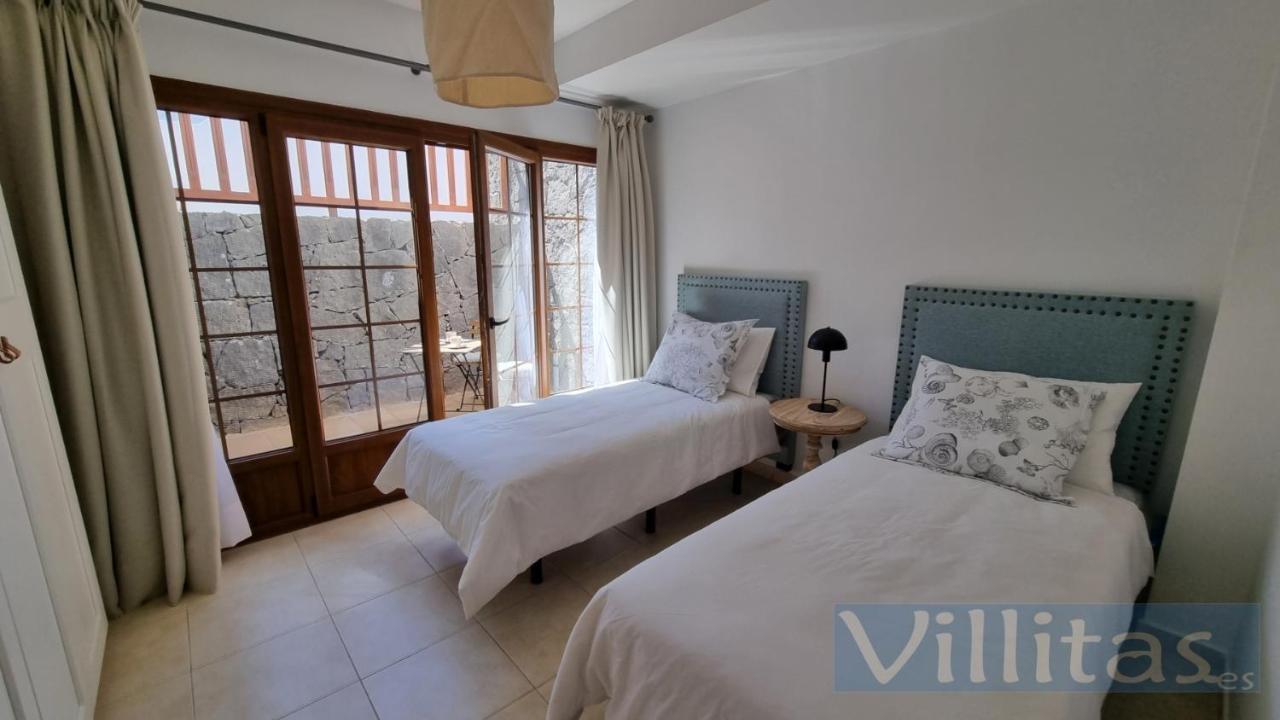Villa Tegala By Villitas Playa Blanca  Exterior photo